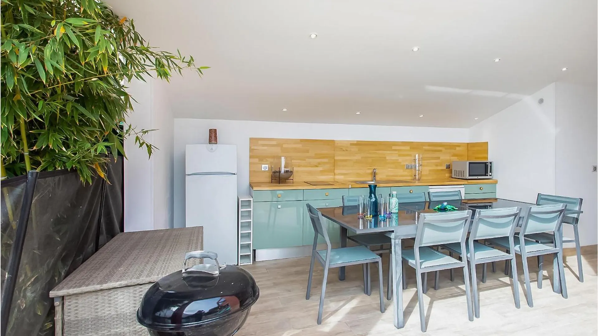 Prázdninový dům 6 Bedroom Lovely Home In Saint-Laurent-Du-Var