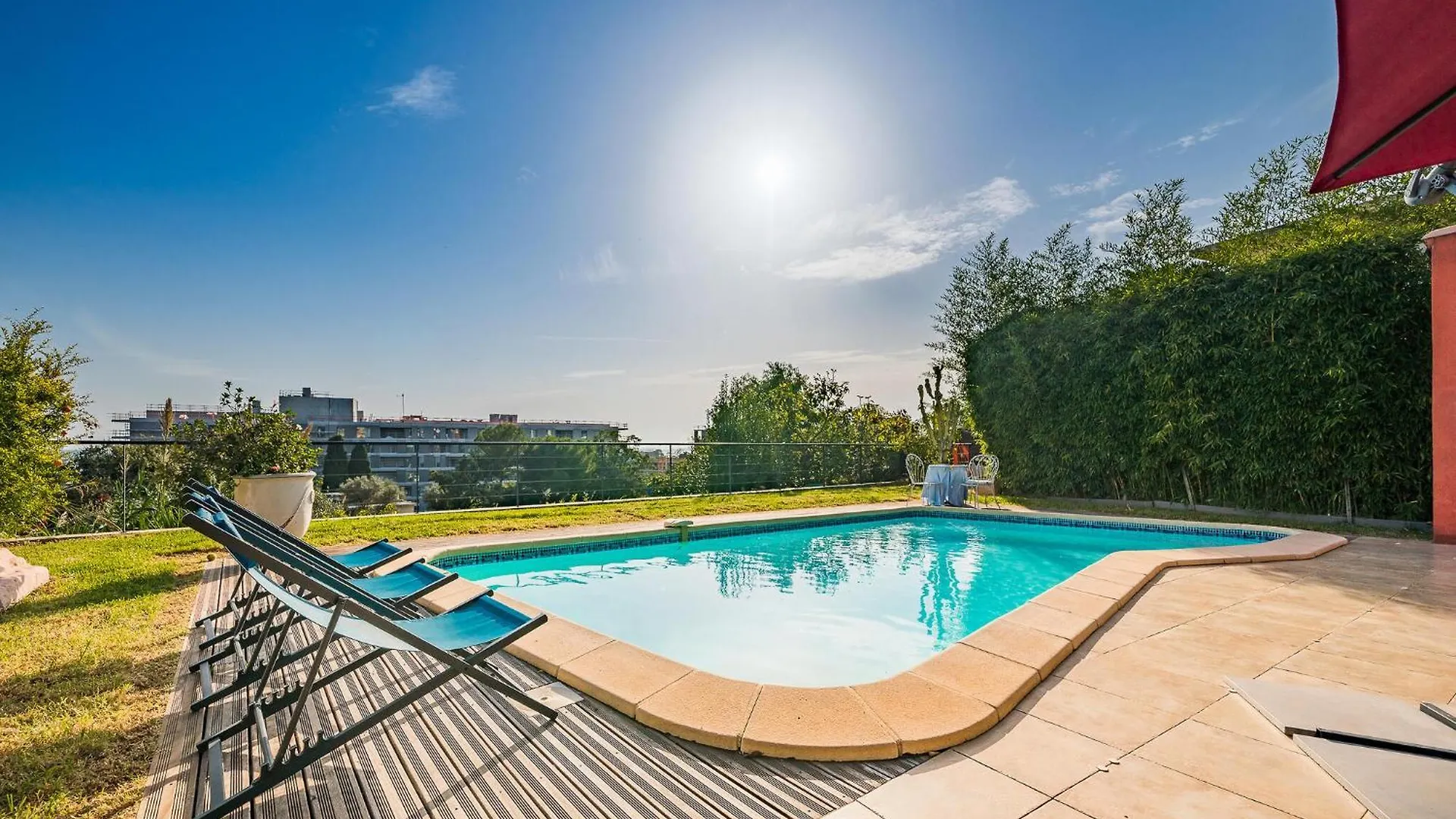6 Bedroom Lovely Home In Saint-Laurent-Du-Var