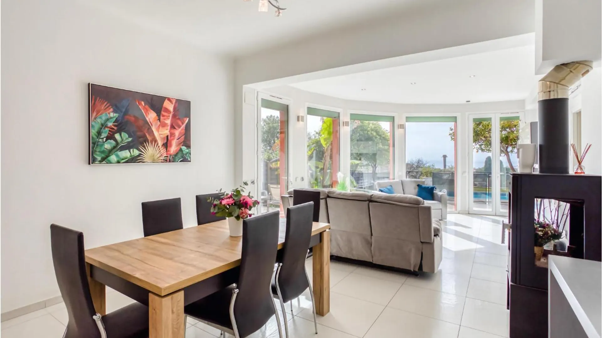 6 Bedroom Lovely Home In Saint-Laurent-Du-Var